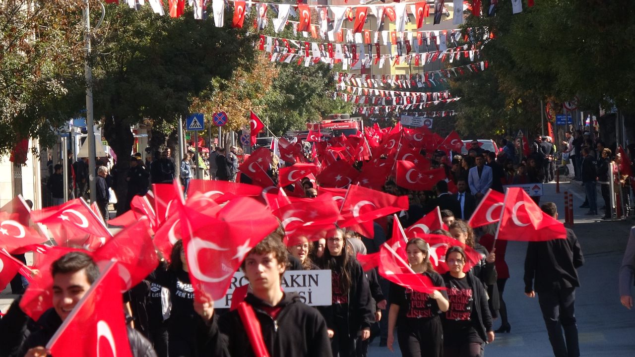 Burdur'da Aziziye Köylüleri O Fotoğrafı Canlandırdı 4