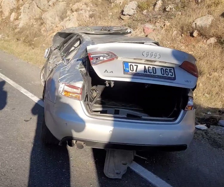 Antalya Akseki’de Korkunç Trafik Kazası! Rus Sürücü Ağır Yaralandı