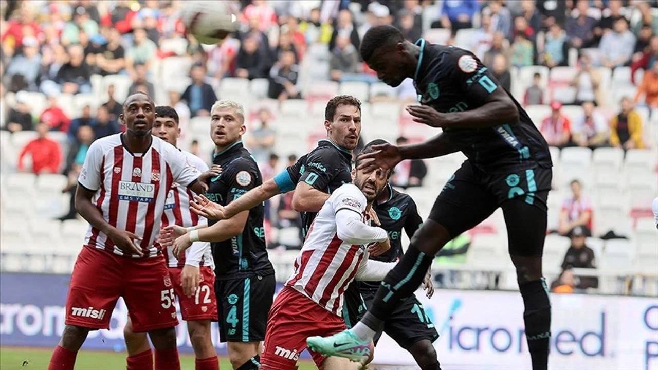 CANLI ANLATIM: Adana Demirspor 2 - Sivasspor 0