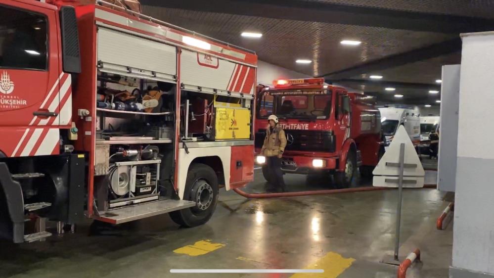 İstanbul'da Metro İstasyonu'nda Yangın Paniği!