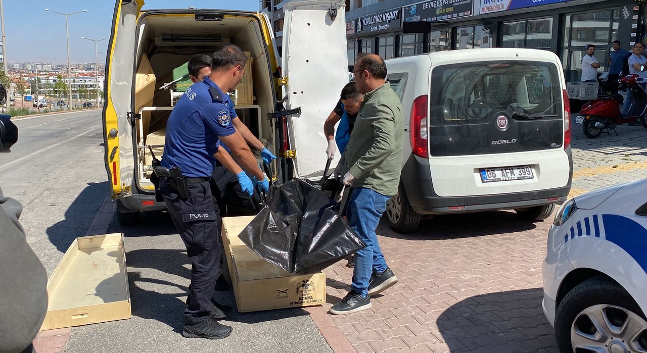 Konya'da Genç Kadını Bıçaklayıp Masaj Salonuna Kilitlemiş 2