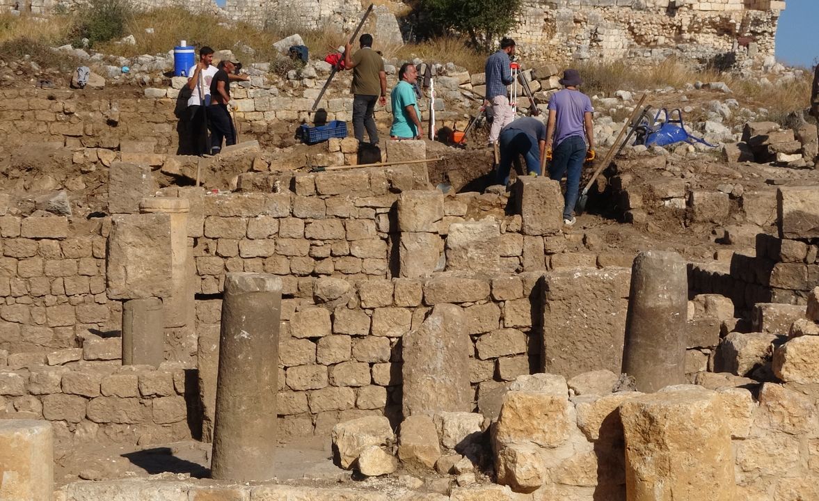 Mersin Surlarında Orta Çağ Tuvaleti Bulundu 700 Yıllık  4