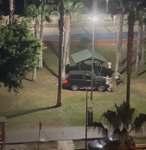 Mersin'de Parktakileri Ezmek İsteyen Sürücü Tutuklandı 2