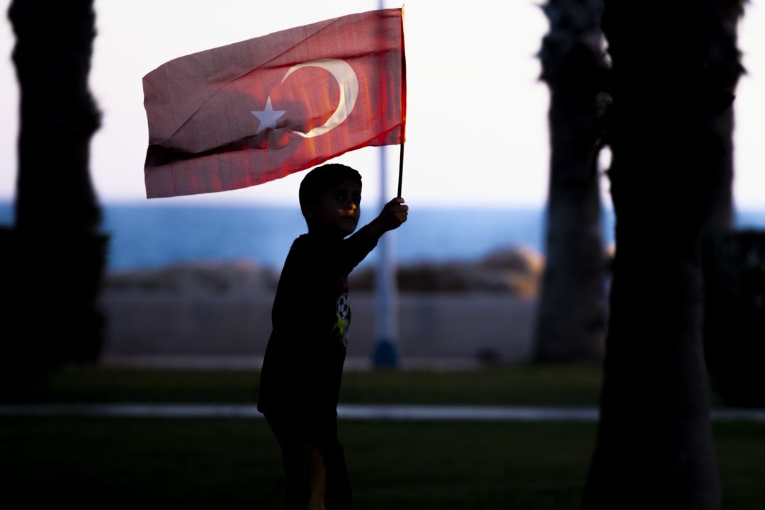 Mersinli Gençler 101 Metrelik Türk Bayrağıyla Yürüdüler 2