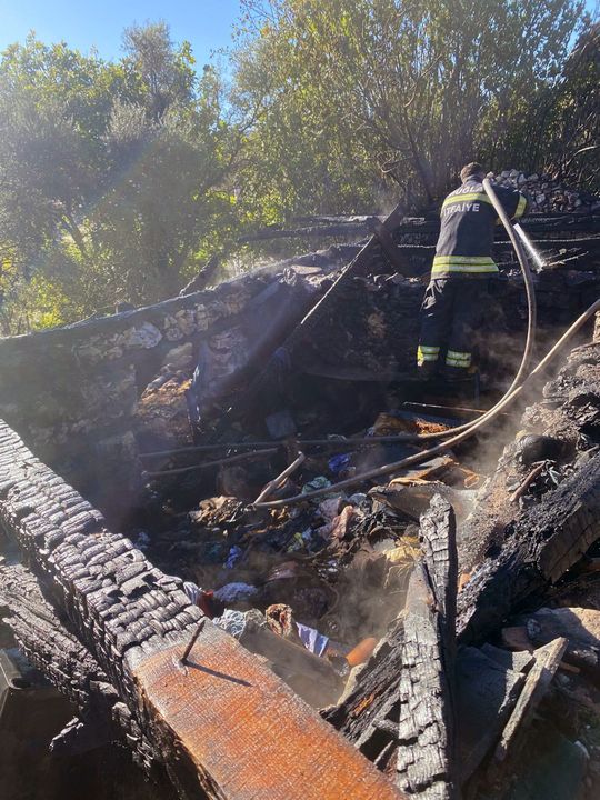 Muğla Menteşe'de Duran Dedenin Evi Küle Döndü  (4)