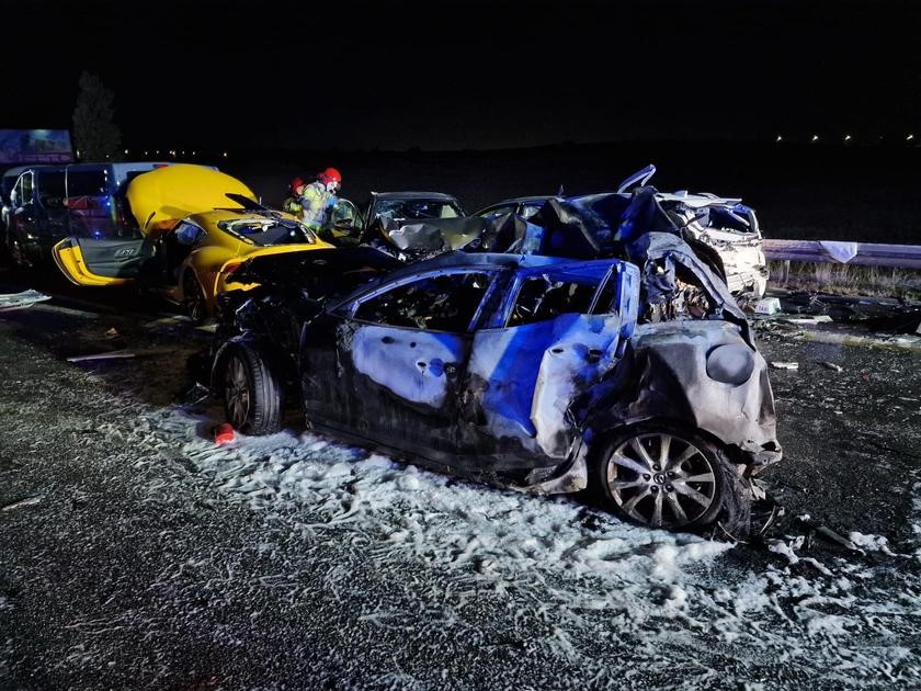 Polonya’da Zincirleme Kaza 4 Ölü 15 Yaralı