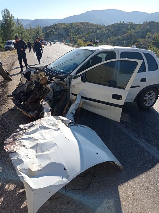 Antalya Isparta Yolunda Zincirleme Facia 2 Ölü 6 Ağır Yaralı 4