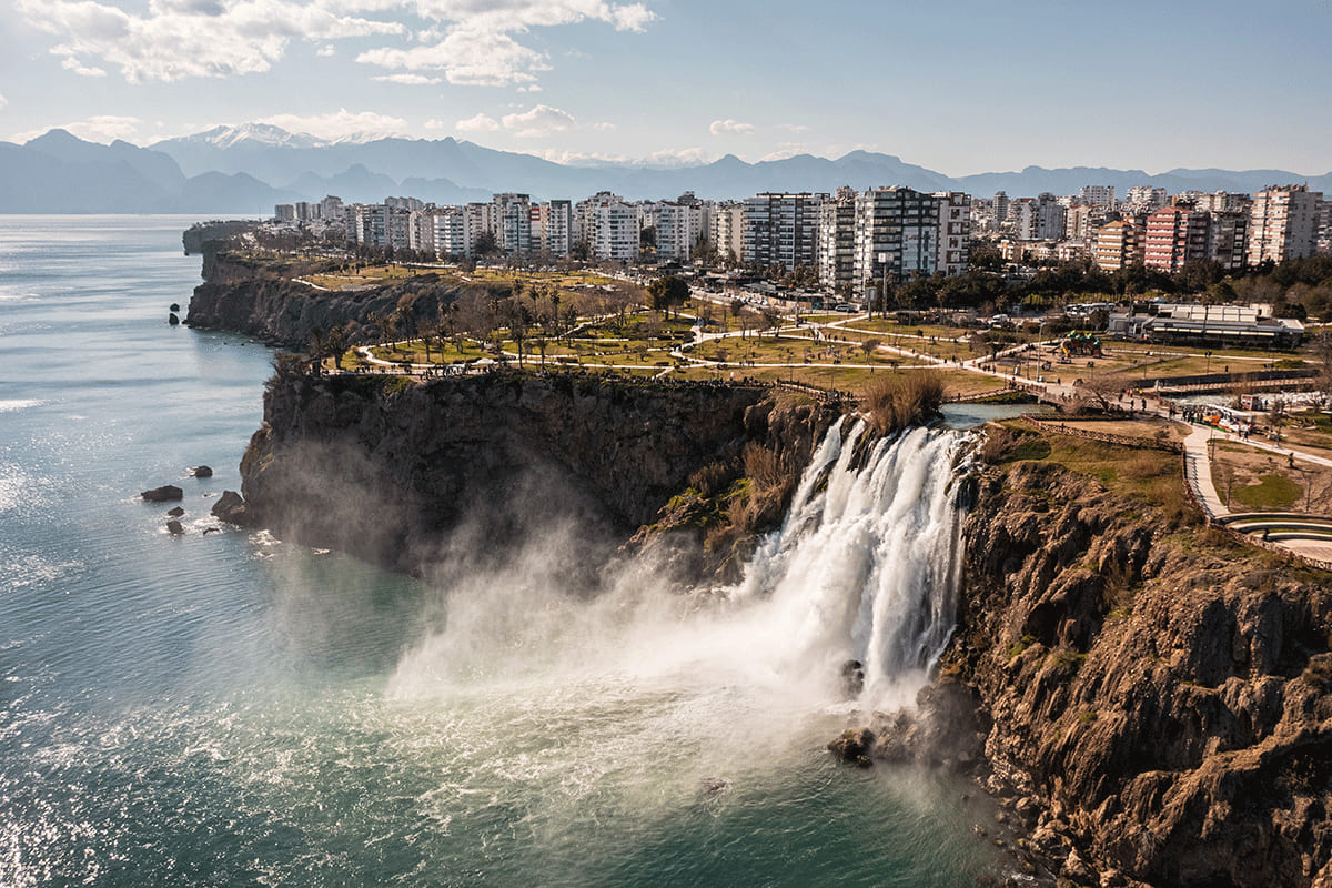 Antalya ve Çevre İllerde Hava Açık ve Az Bulutlu Olacak