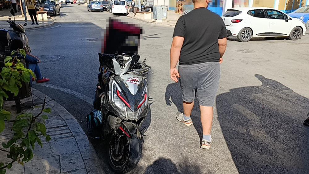 Antalya’da Otomobil Ile Motosiklet Çarpıştı Sürücü Gözyaşlarına Boğuldu (2)