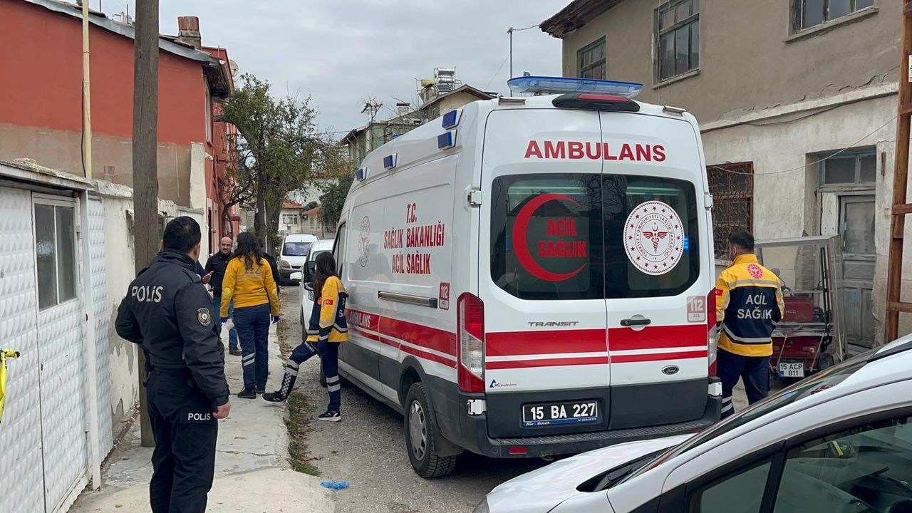 Burdurda 1 5 Yaşındaki Bebek Yatağında Ölü Bulundu 2