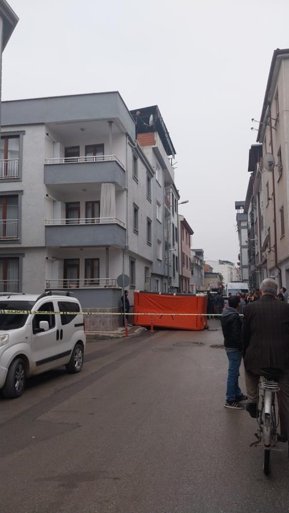 Bursa'da Eşini Kemerle Boğarak Öldü*en Adam İntihar Girişiminde Bulundu