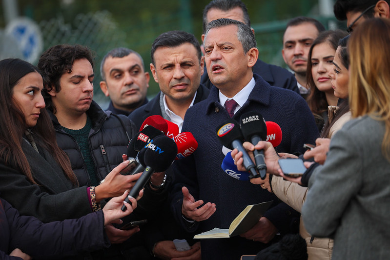  Ahmet Özer’e “Düşman Hukuku Uygulanıyor”