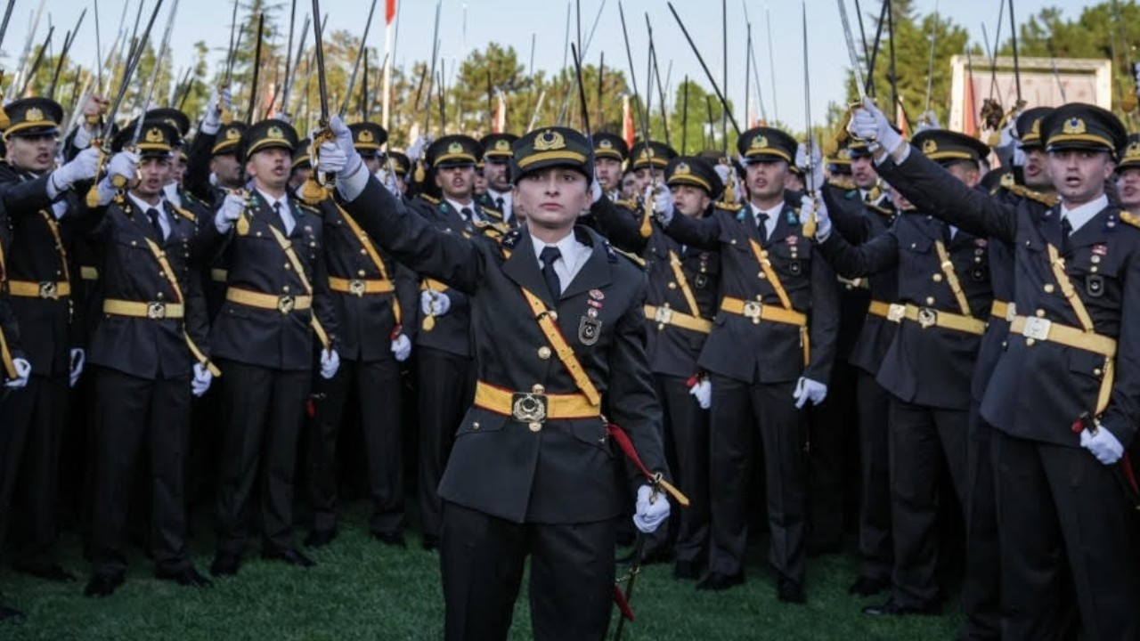 İki Teğmen Daha Yüksek Disiplin Kurulu'na Sevk Edildi