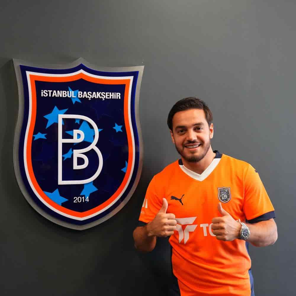 Başakşehir’den İlk Transfer Geldi! 