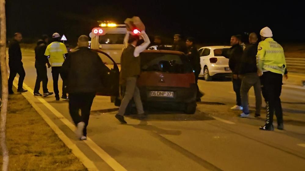 Adana’da Motosiklet Sürücüsü Kazada Hayatını Kaybetti: Yakınları Aracı Paramparça Etti