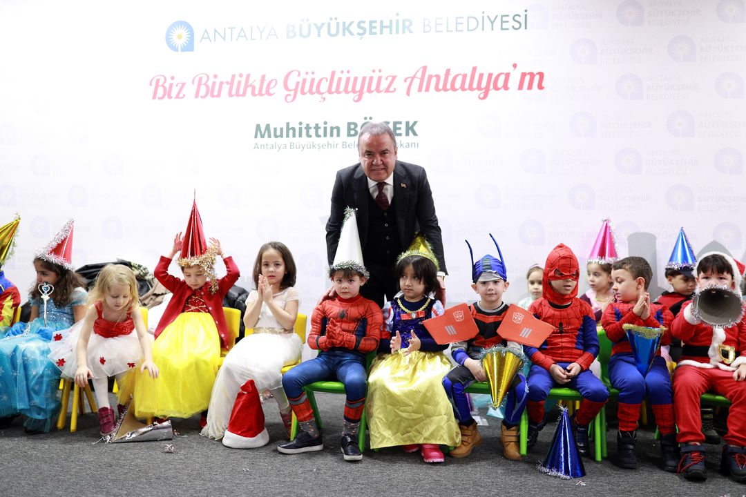 Antalya Büyükşehir Belediyesi Bakanlığa İnat 3 Kreş Daha Açıyor 2