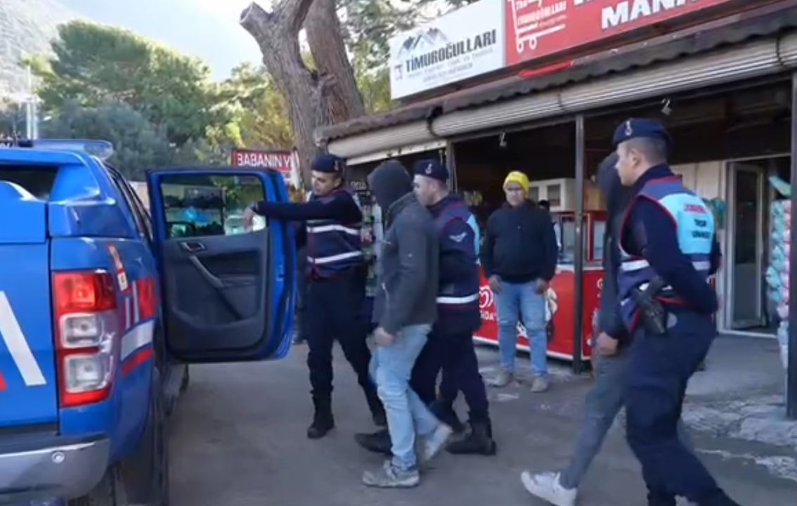 Antalya Kaştaki Denetimlerde Çalıntı Motosiklet Bulundu 3