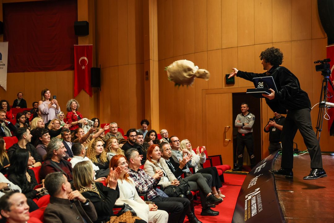 Antalya'da Agora Senfoni Orkestrası Sokak Hayvanları İçin Konser Verdi 3