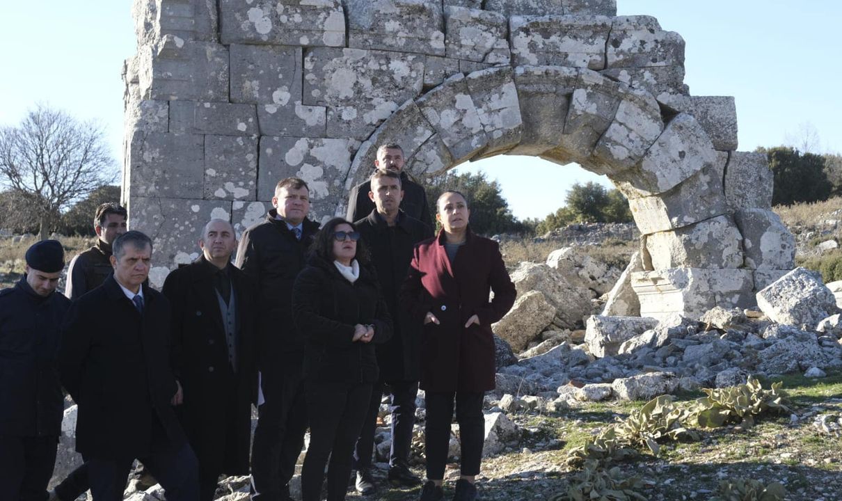 Burdur Valisinden Kremna Antik Kentine Ziyaret 3