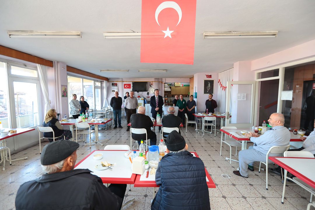 Burdur'da Huzurevi Sakinlerine Yeni Yıl Ziyareti 2