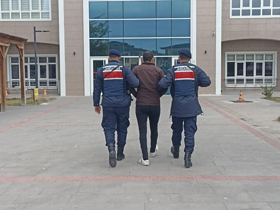 Burdurda Kaçakçılara Ve Uyşturucu Tacirlerine Büyük Darbe 6