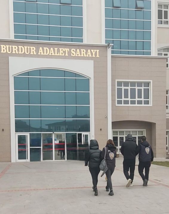 Burdur'da Yasa Dışı Bahisçilere Darbe! Şüpheliler Siberağ'a Yakalandı 2