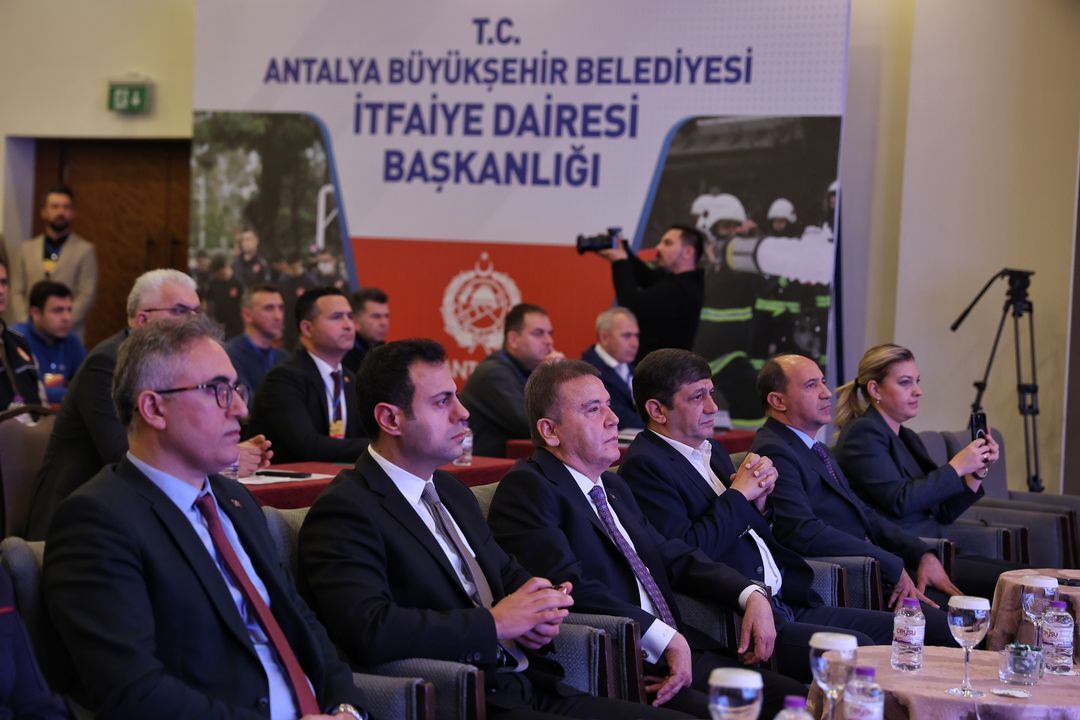 Chpli 14 Büyükşehir Belediyesine Antalyada İtfaiye Eğitimi 3