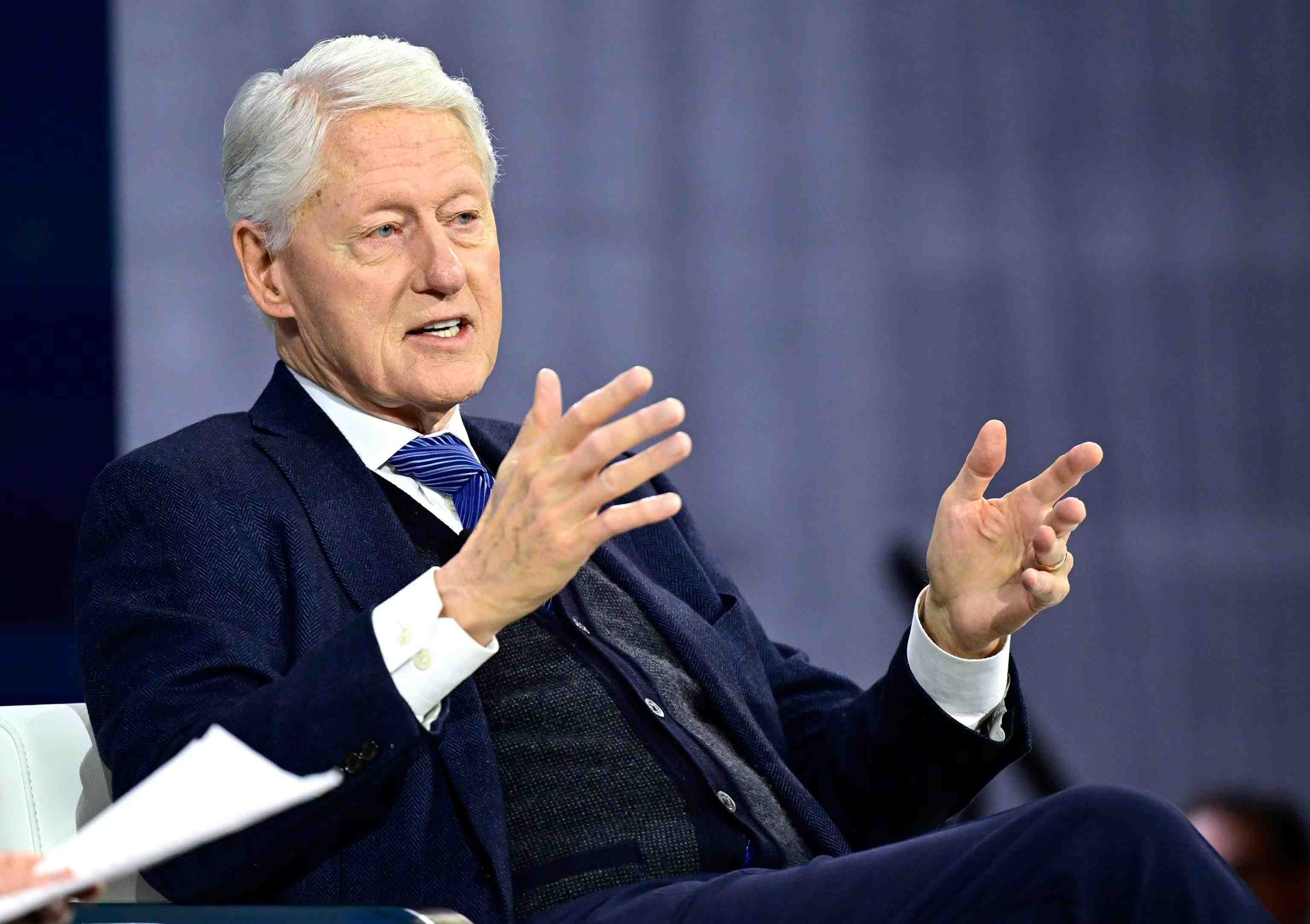 Eski ABD Başkanı Bill Clinton Hastaneye Kaldırıldı