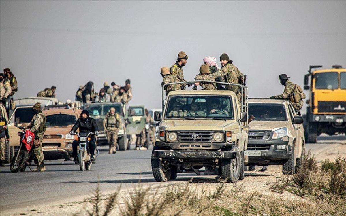 HTŞ Sanameyn'e Girdi: Şam'a 20 Kilometre Kaldı