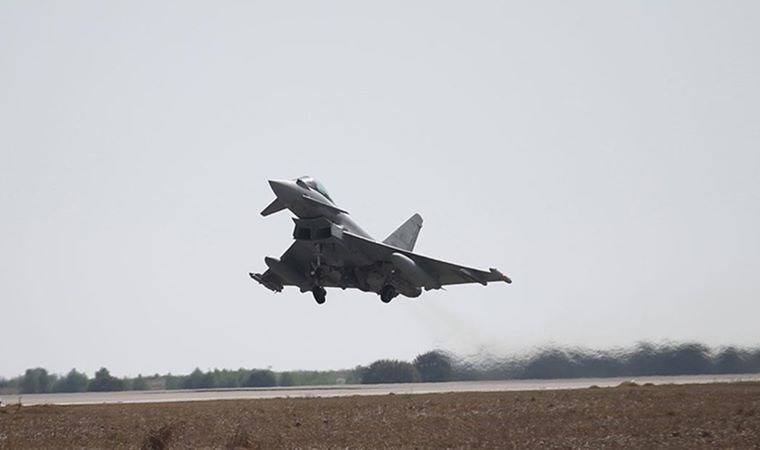 İngiliz Kraliyet Hava Kuvvetleri’ne Ait 2 Eurofighter Typhoon Ankara'ya İniş Yaptı