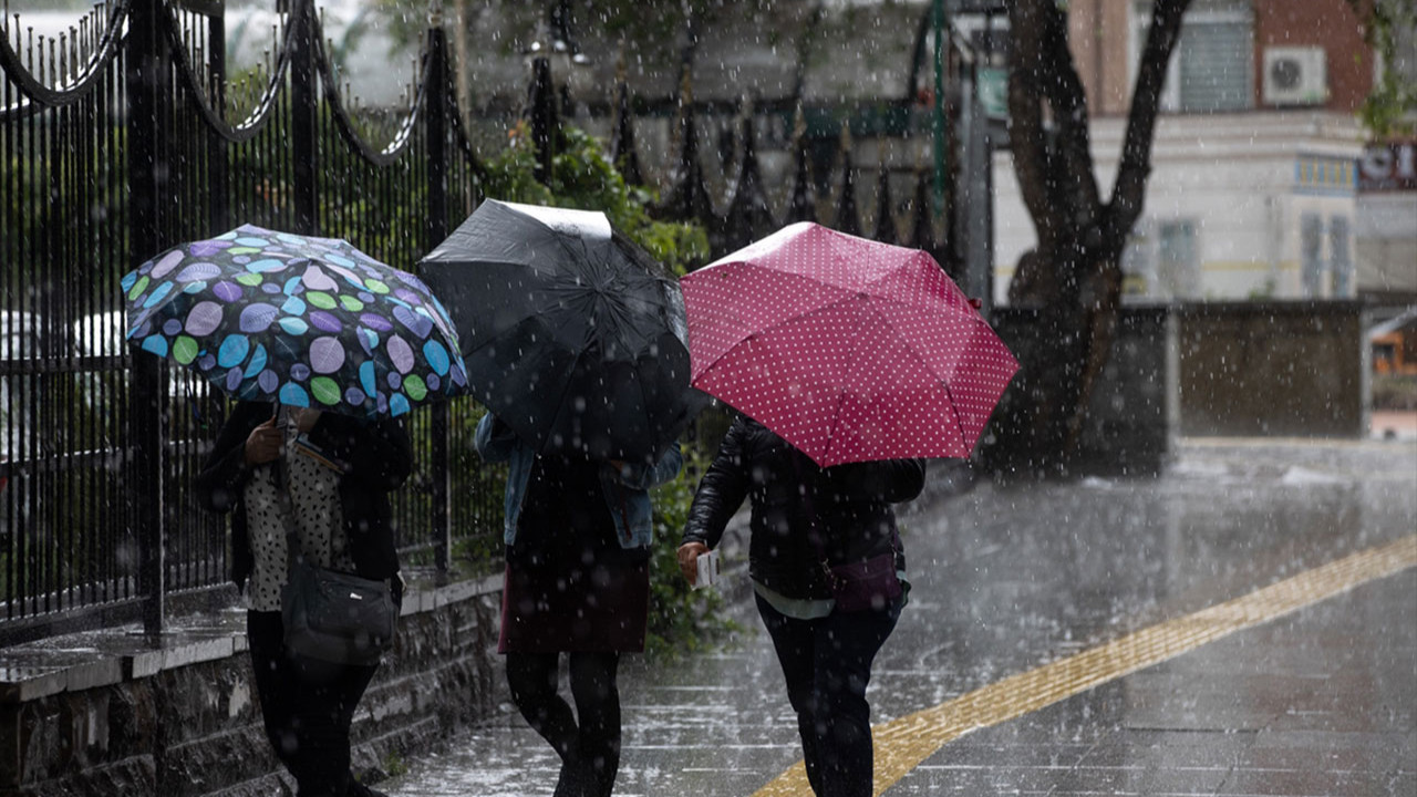 Meteoroloji'den Akdeniz ve Diğer Bölgeler İçin Kuvvetli Yağış Uyarısı!