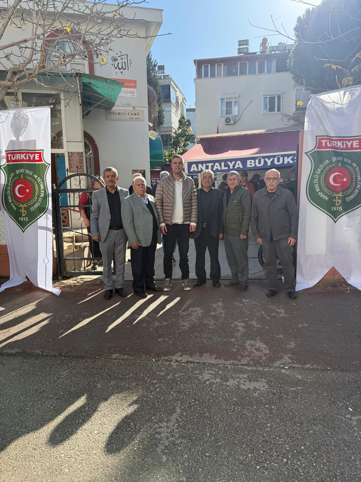 Kahramanlar Antalya’da anıldı