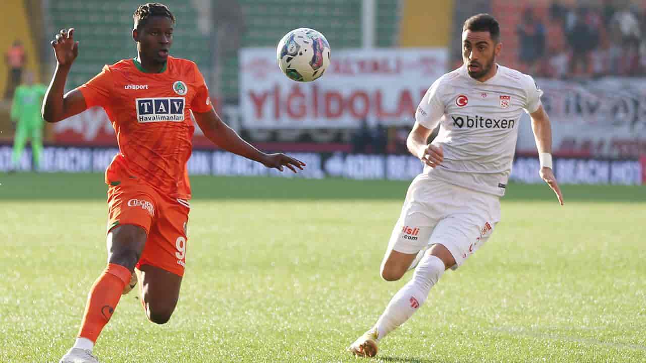 Sivasspor-Alanyaspor Maçı Saat Kaçta? Hangi Kanalda?