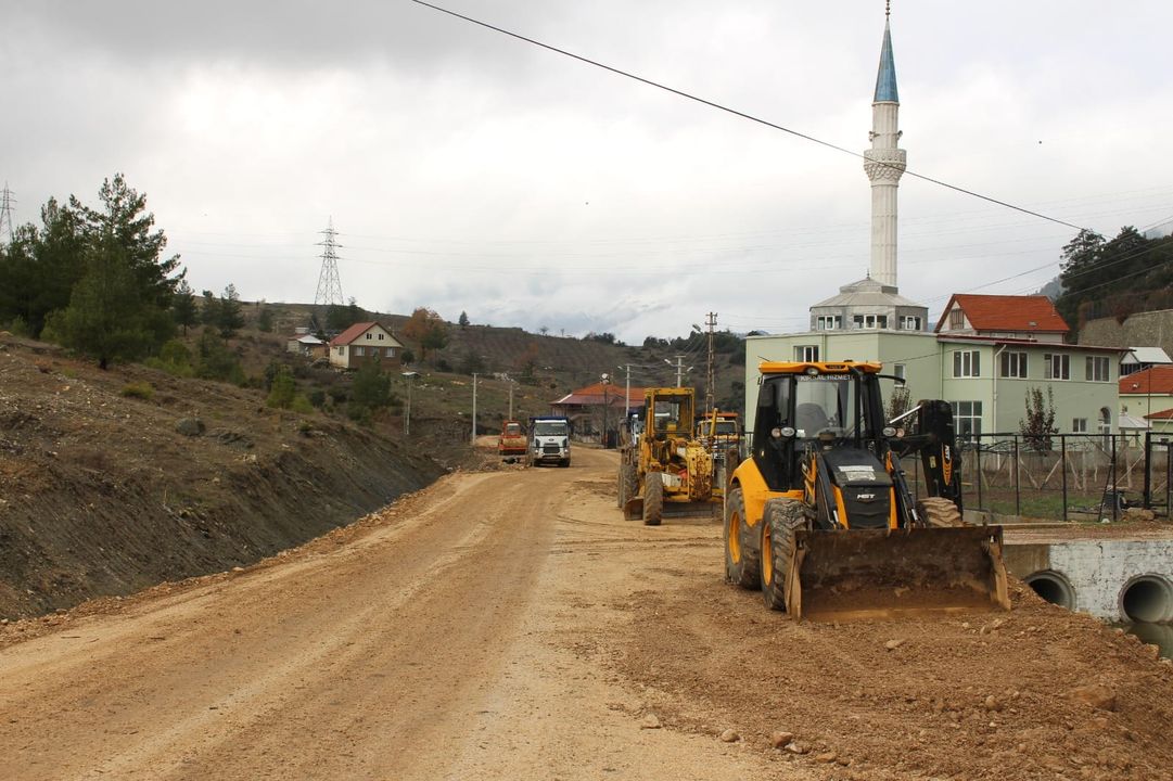 Antalya Büyükşehir Kemer Ovacık Yolunu Stabilize Etti 3