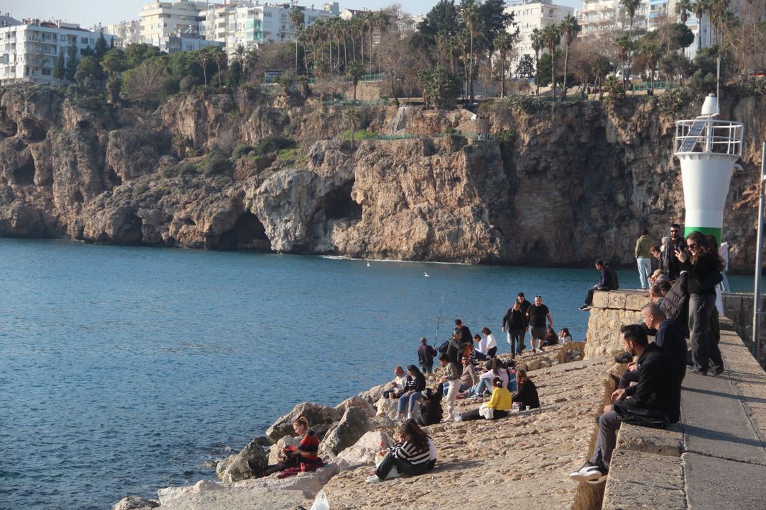 Antalya Kaleiçi'nde Manzara Yoğunluğu 1