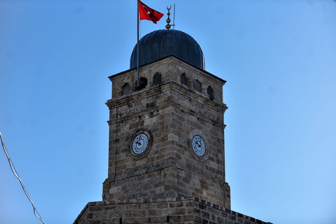 Antalya Saat Kulesi'nde Çalınan Saatin 'İkizi' Tekliyor 2