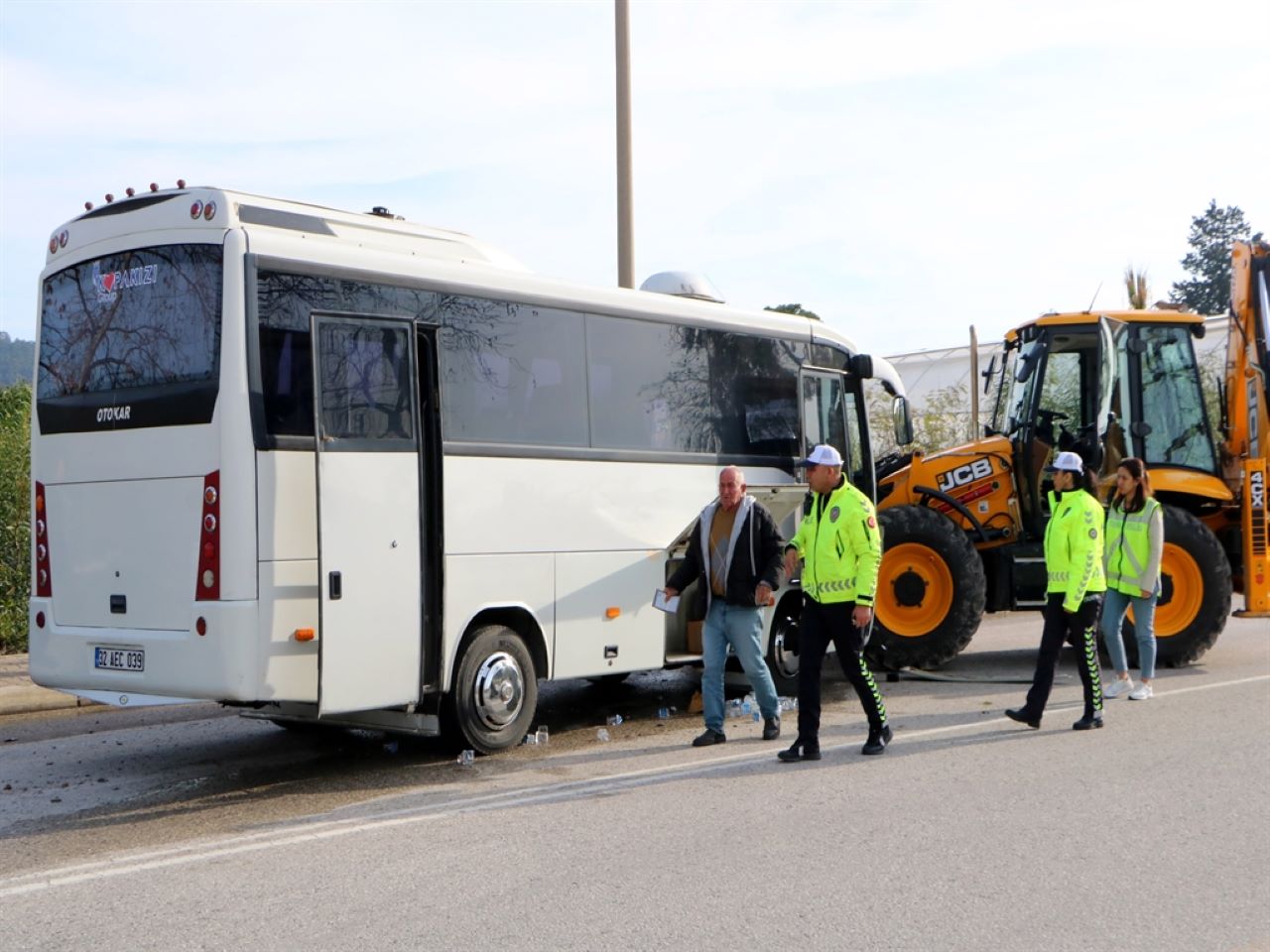 Antalya'da 23 Kişinin Yaralandığı Kazada Midibüs Şoförü Tutuklandı