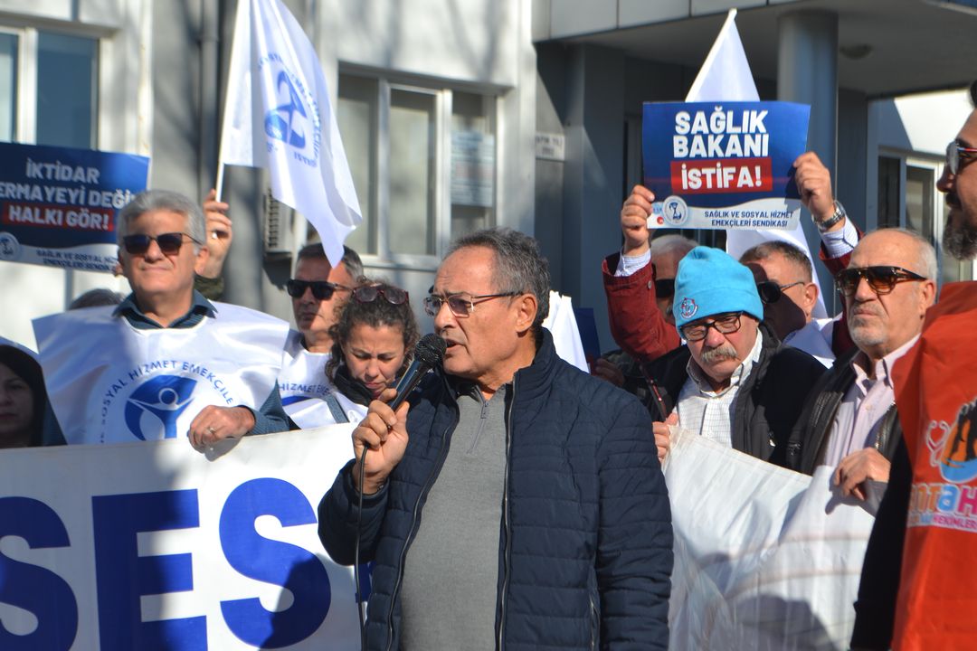 Antalya'da Sağlık Emekçileri Haklarını Arıyor Hüseyin Can Ertürk