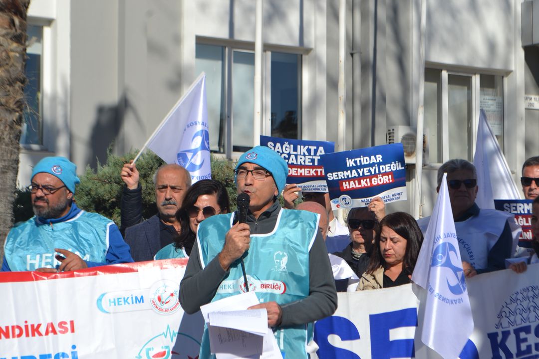 Antalya'da Sağlık Emekçileri Haklarını Arıyor Orhan Tekin