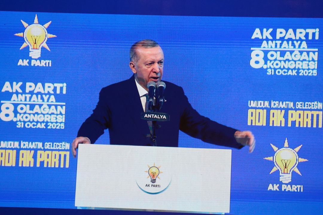 Erdoğan Antalya'da On Yıllardır Yapılmayan Projelerin Vaadini Verdi  11