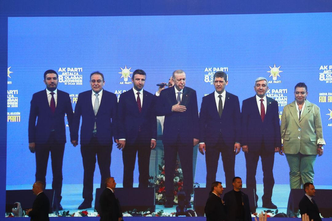 Erdoğan Antalya'da On Yıllardır Yapılmayan Projelerin Vaadini Verdi  3