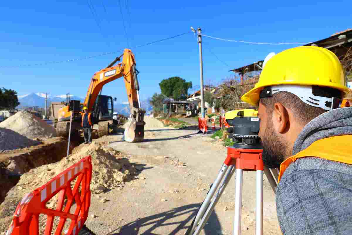 ASAT Antalya'da Kanalizasyon Altyapısını Güçlendiriyor