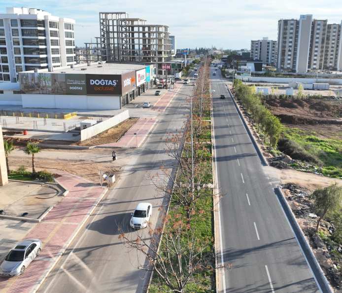 Antalya Büyükşehir Belediyesi Altıntaş Trafiğini Rahatlattı