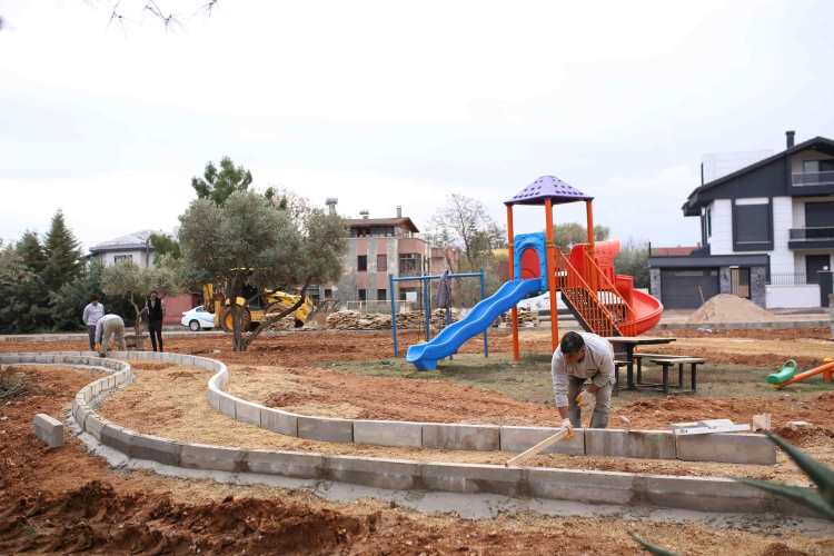 Kepezden Duaci Mahallesine Es Zamanli 3 Yeni Park 6 Min