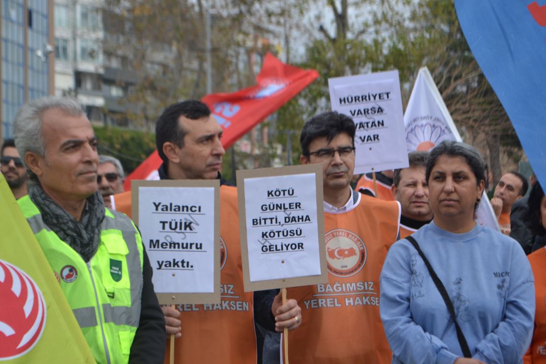 İş Bırakan Memurlar Antalya'dan Akp İktidarına Seslendi Yoksullaşıyoruz9 Result