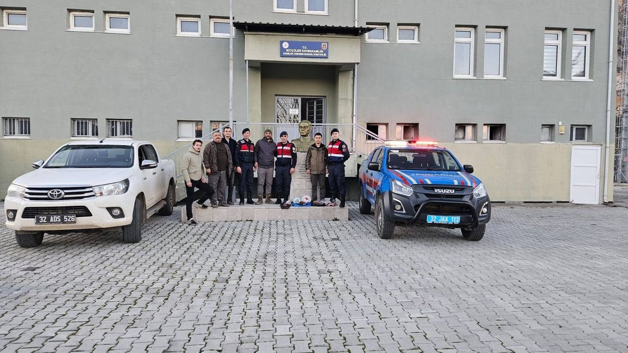 Isparta Kovada Gölü'nde Kaçak Yaban Keçisi Avı! 2