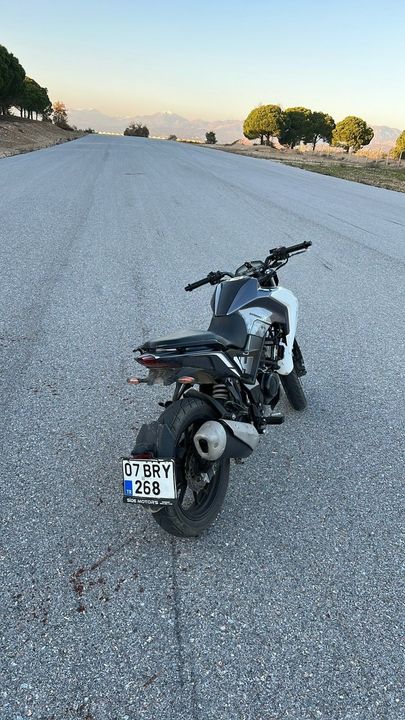 Manavgat'ta Motosikletle Uçak Pistine Daldılar 2