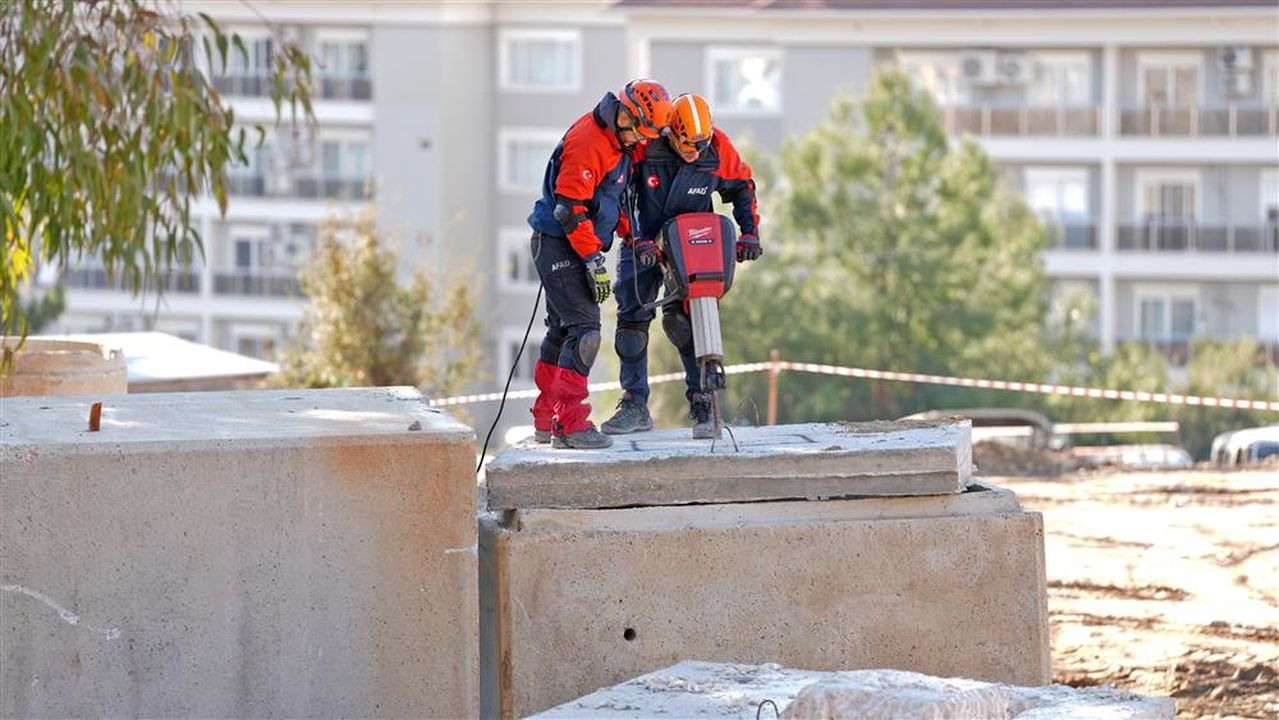 Alanya'da 5.5 Büyüklüğünde Deprem Tatbikatı! 6 Saat Sürdü 3