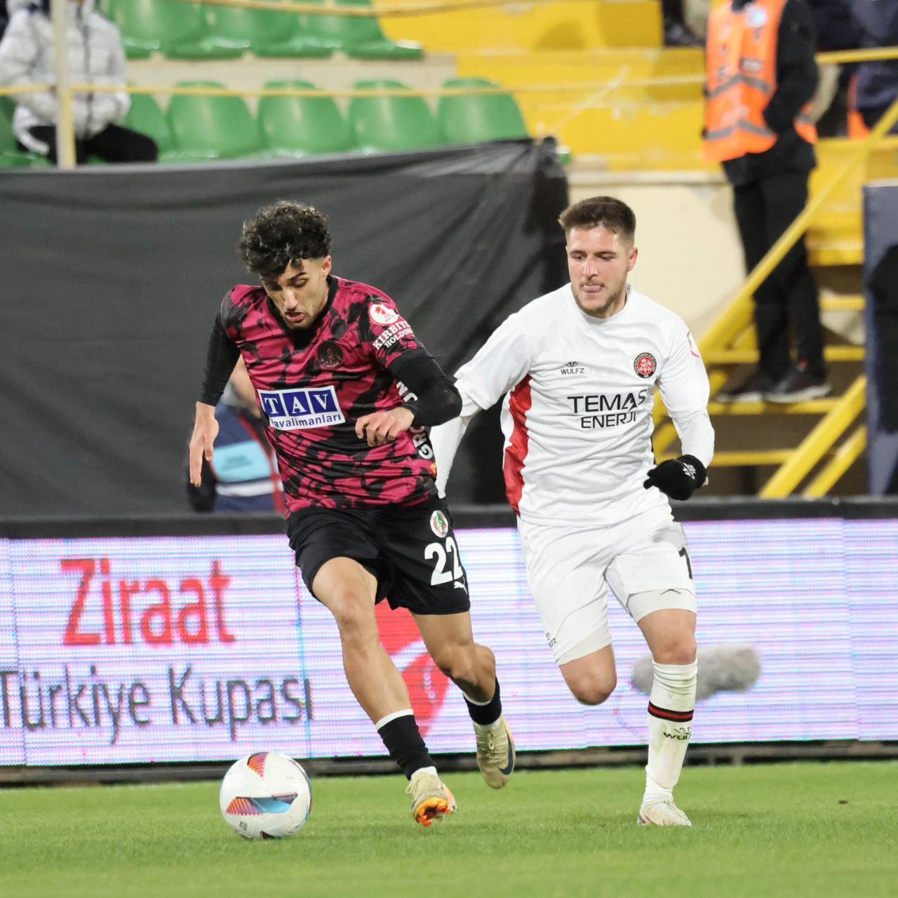 Alanyaspor'da Yüzler Gülüyor