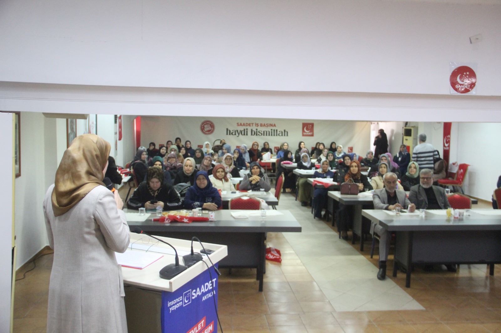 Antalya Saadet Partisi Ekonomiyi Eleştirdi